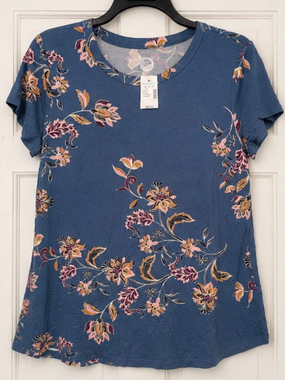 Maurices NWT Blue Floral Short Sleeve T-Shirt Top Large